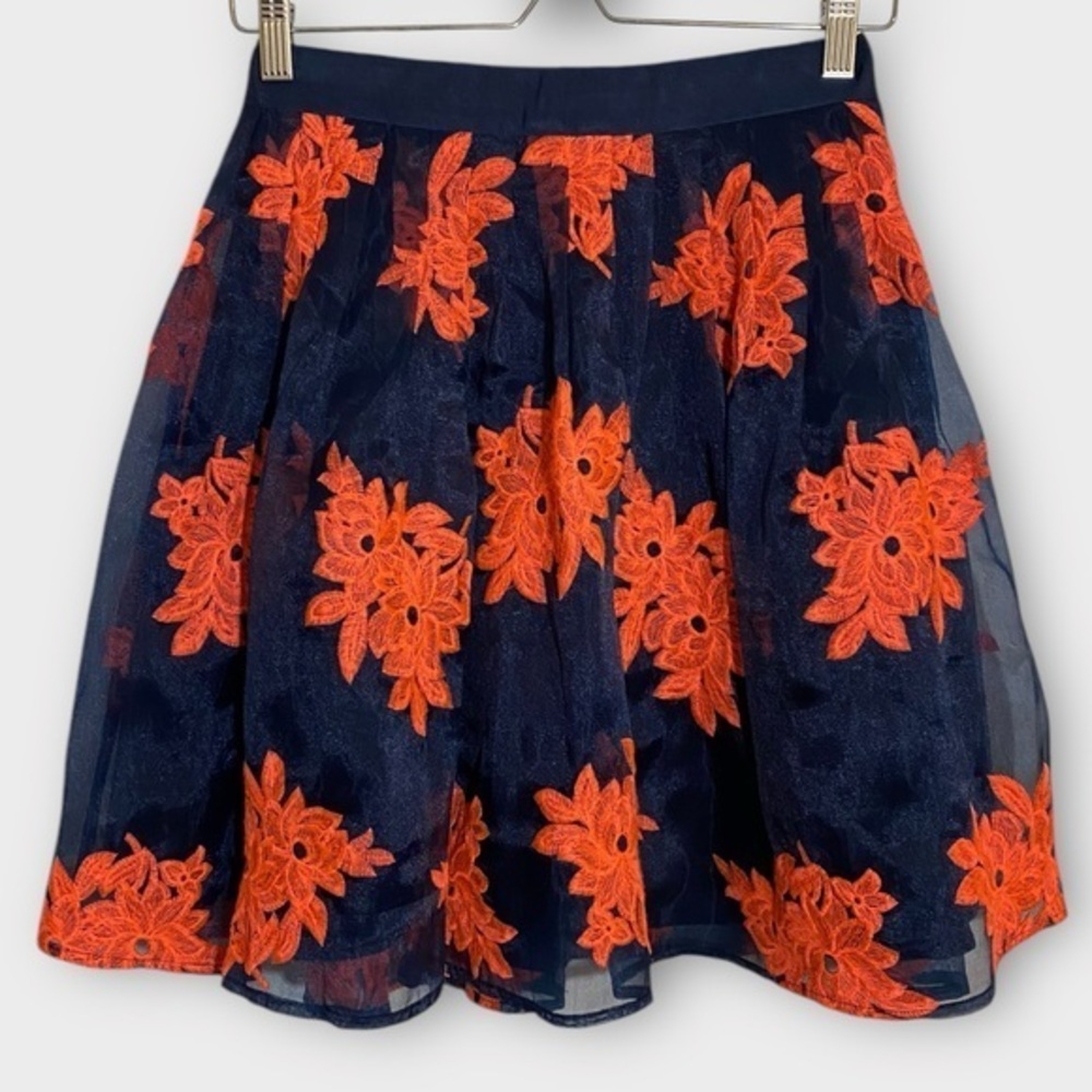 Anthropologie Maeve Navy Blue & Coral Floral Embroidered Tulle Skirt Size 2